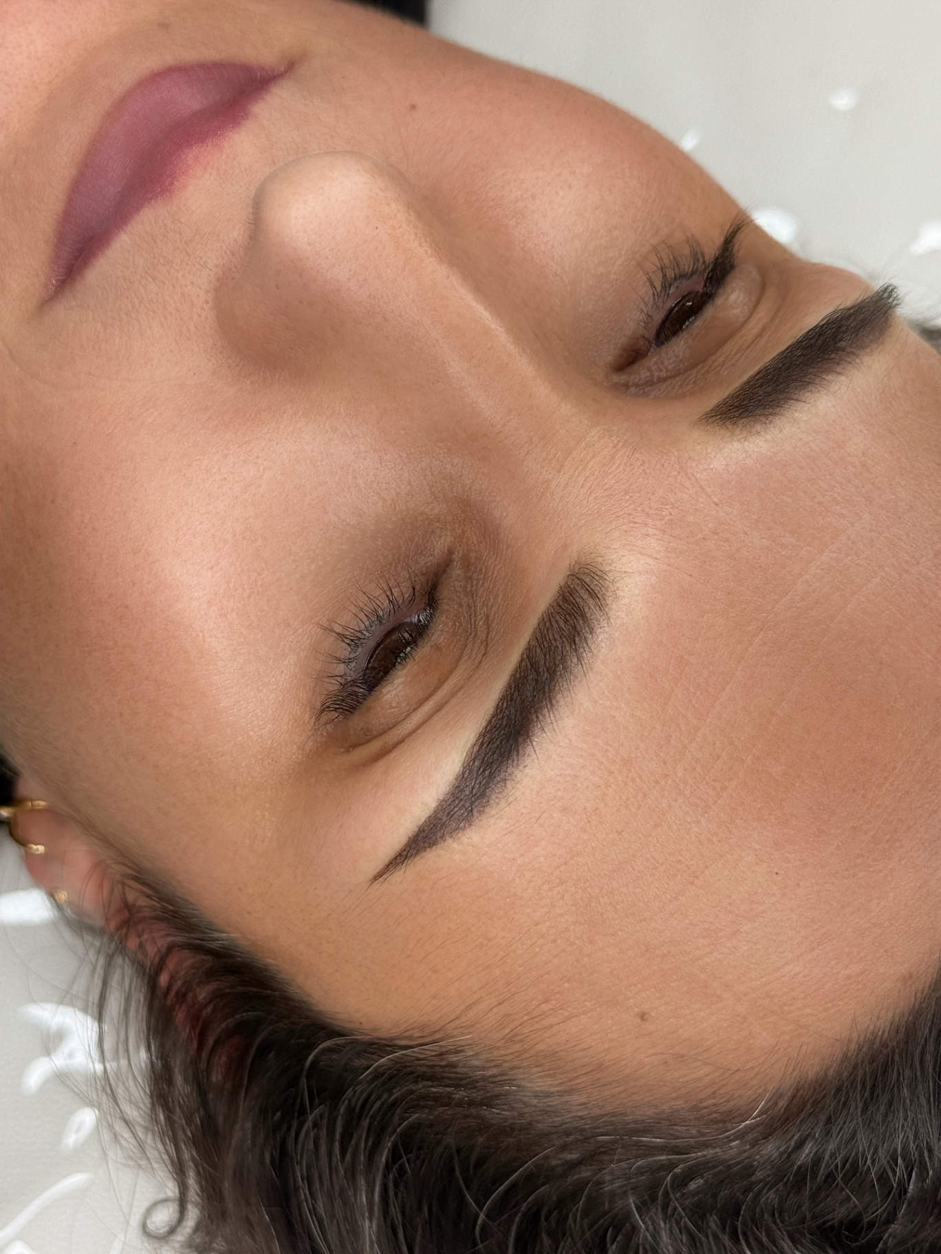 עבודת גבות בשיטת Stardust – תמונה 27