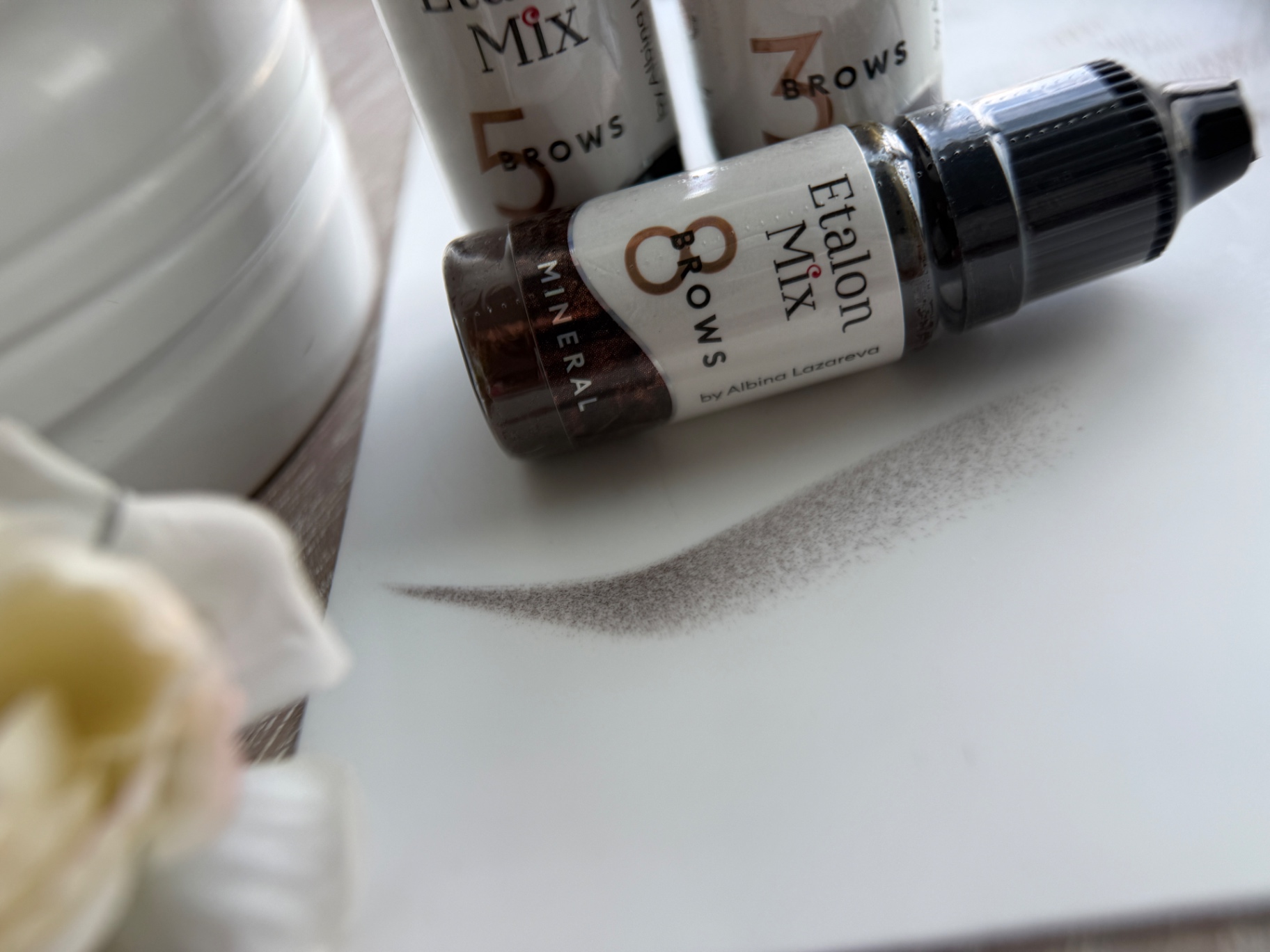 צילום לאטקס למדיה בסגנון clean light